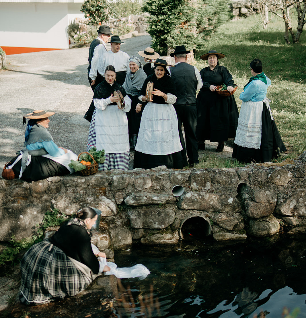 Mostra Vindemo Ver Carnota 2023-Ao clareo Ximiela. 2