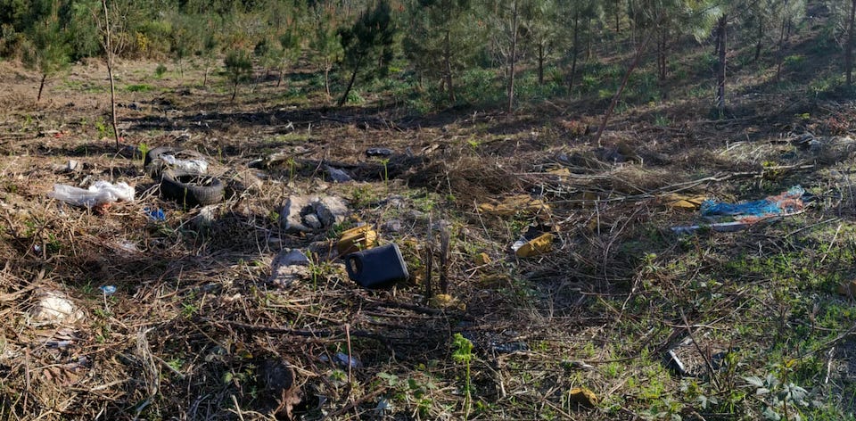 Vertedoiro ilegal mazaricos