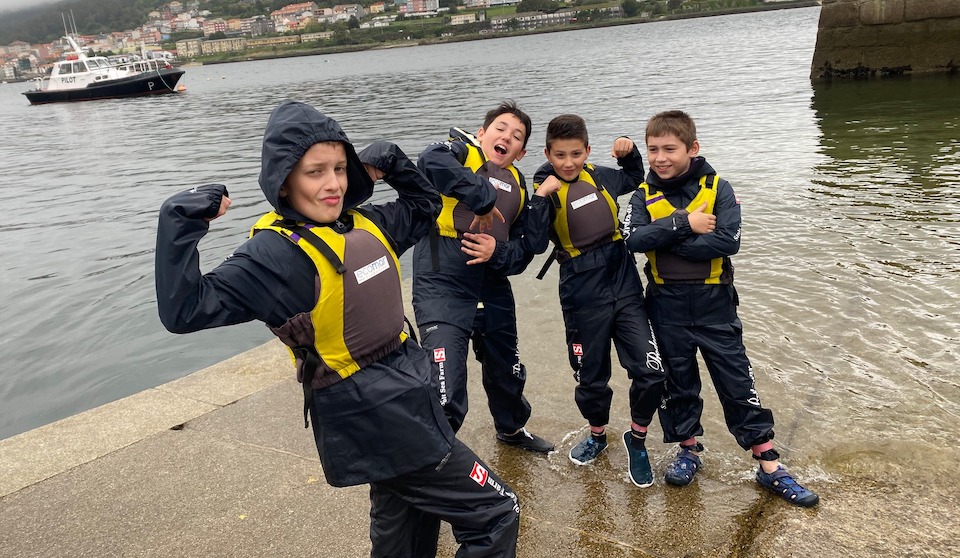 Xogando co Vento Vela--CEiP AREOUTA