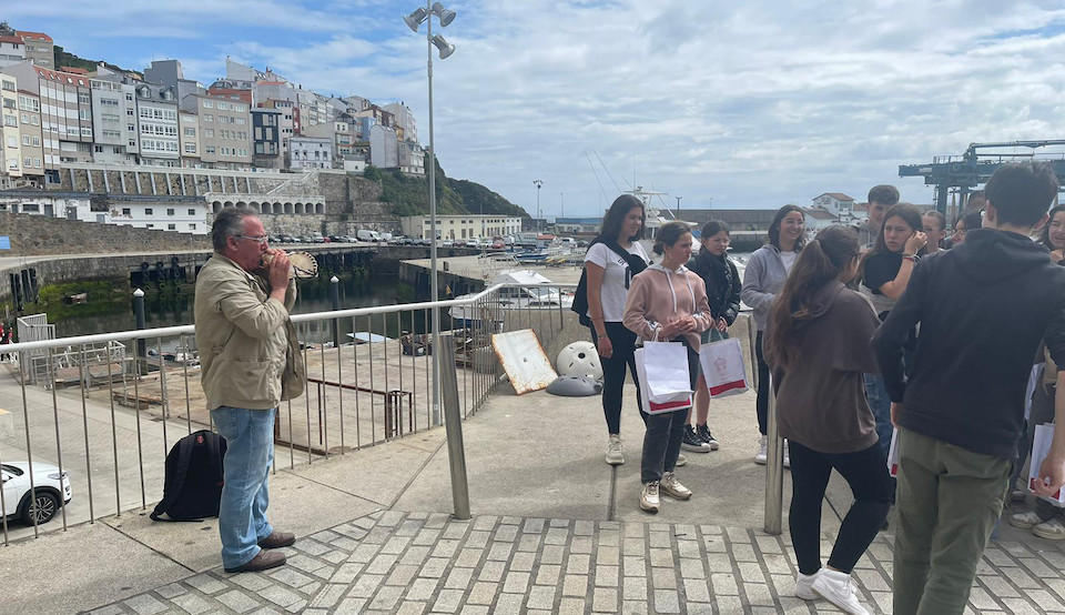 tocanda a bugina en Malpica