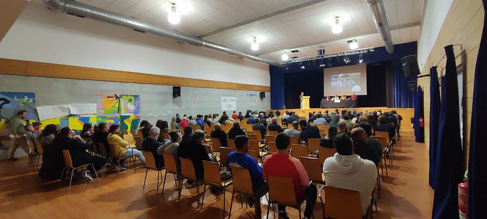 Debate en Malpica Centro Civico