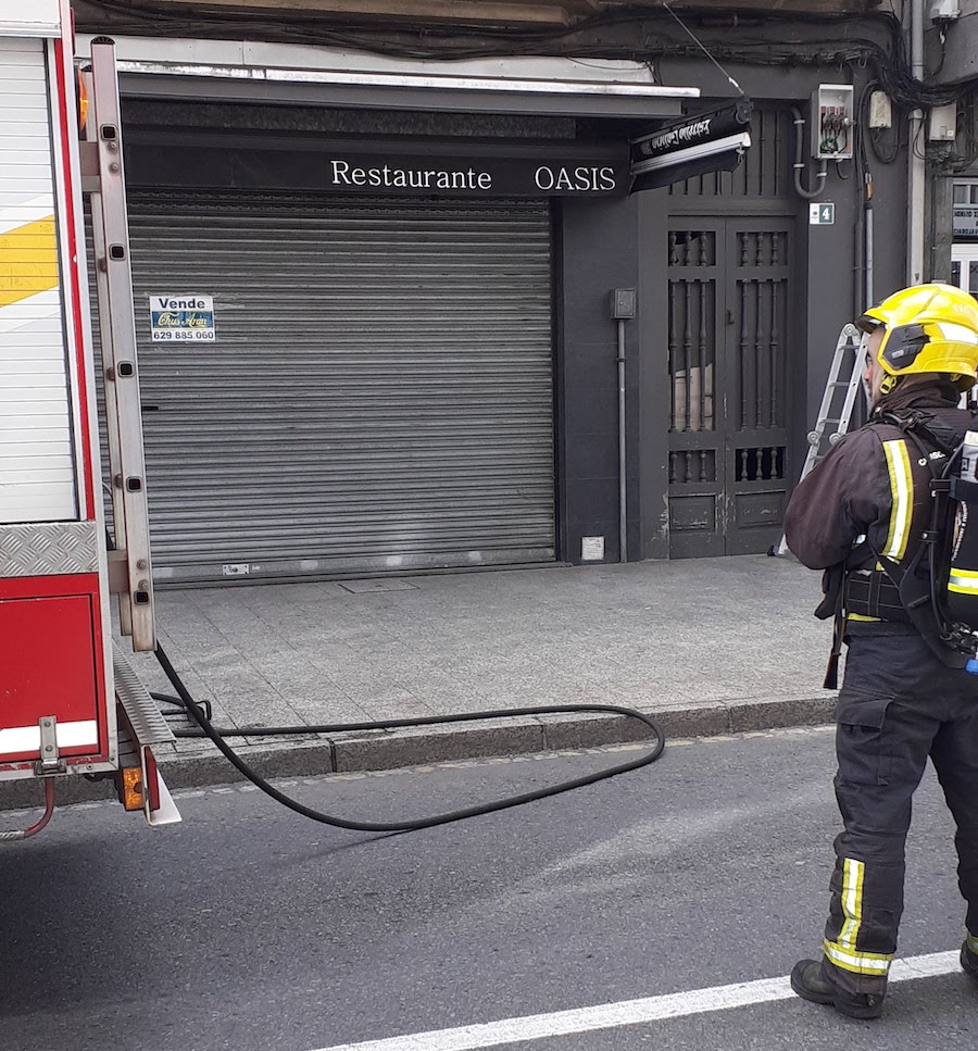 Bombeiros en Carballo