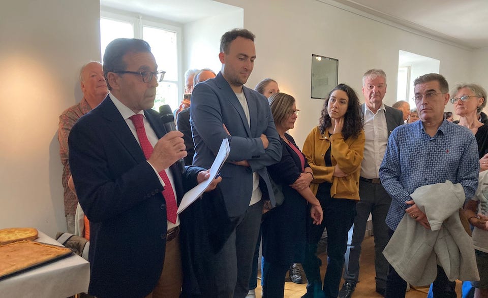 Inauguracion exposicion Taxi Compostela en Jura