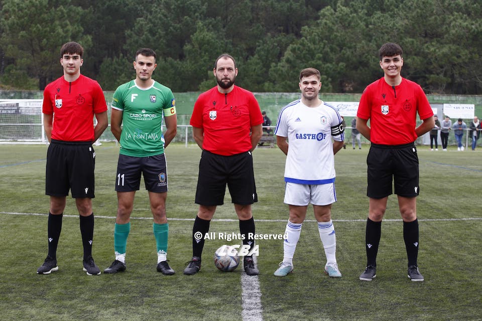 Fisterra-Baio-Vitor Recarei arbitro -Foto-luis Gonzalez