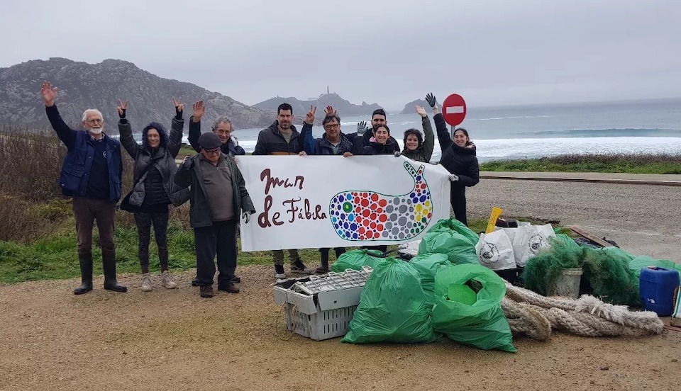 Mar de Fabula limpando o Cabo Vilan