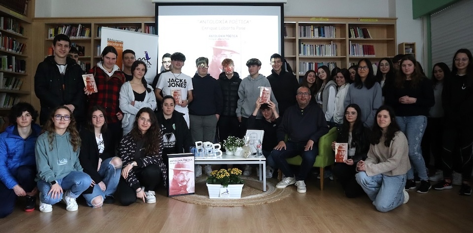 Chema Rei no IES de Baio con Labarta Pose