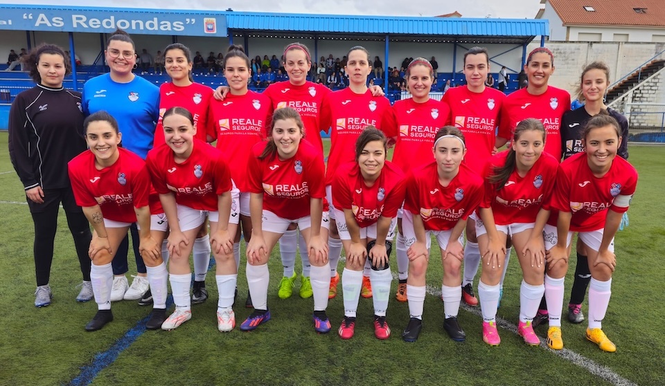 Plantel do SD Ponteceso feminino nas Redondas
