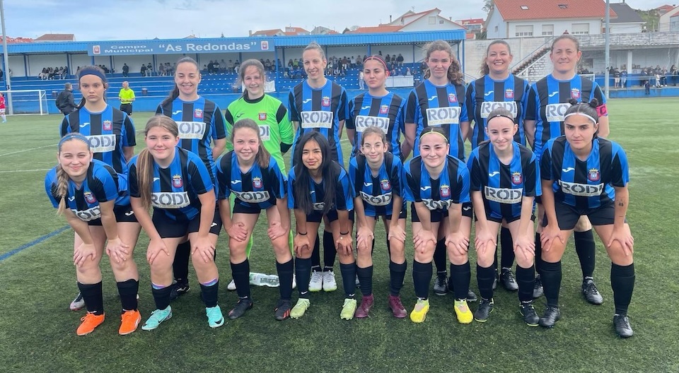 Plantel do SD Cabana feminino nas Redondas 23-24