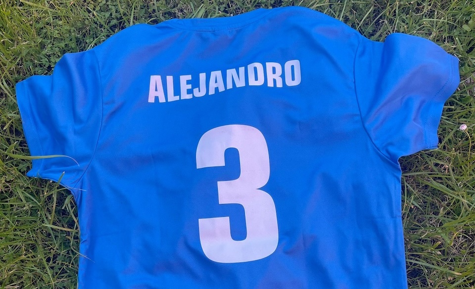 A camiseta do Corme co 3 de Alejandro