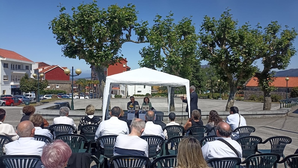 Presentación en Carnota de Guadalupe Vazquez 3