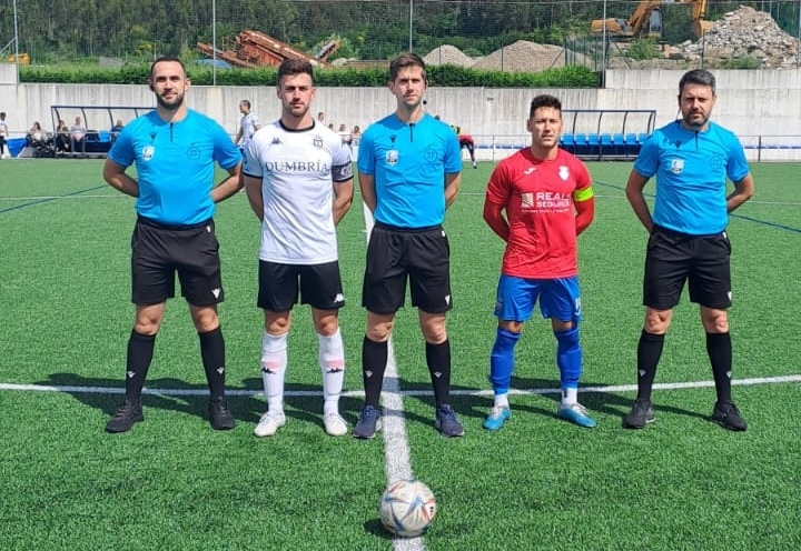 Capis do Dumbria e Ponteceso co trio abritral