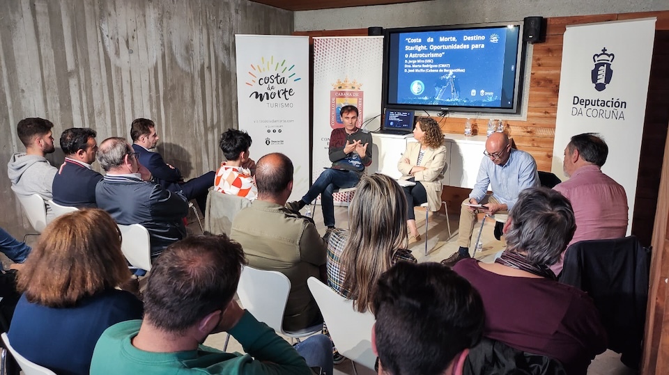 CMAT_DOMBATE-Charla contaminacion luminosa