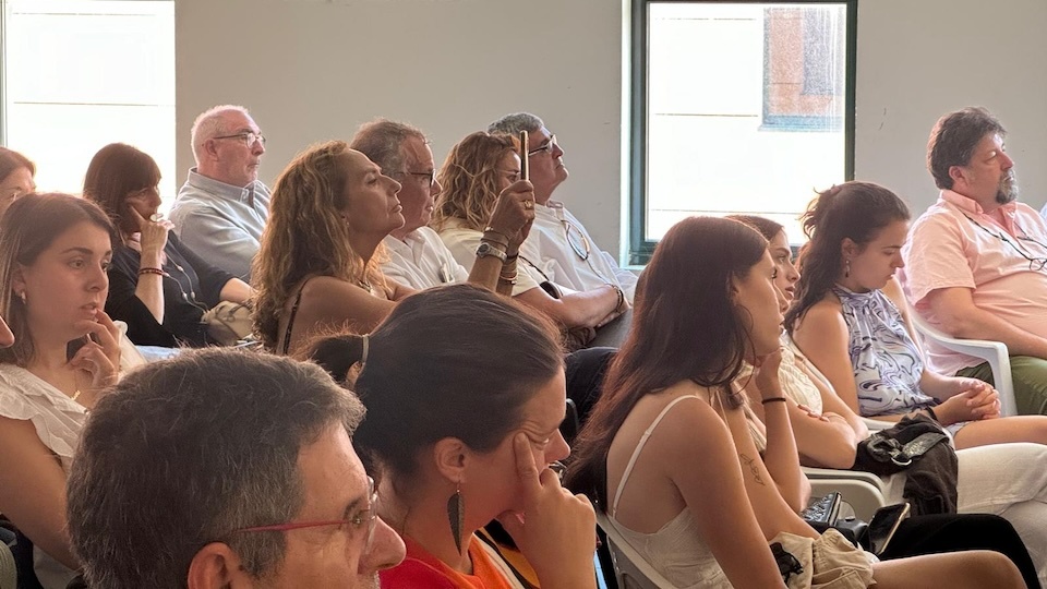 Publico na fabrica de Sel de Muros