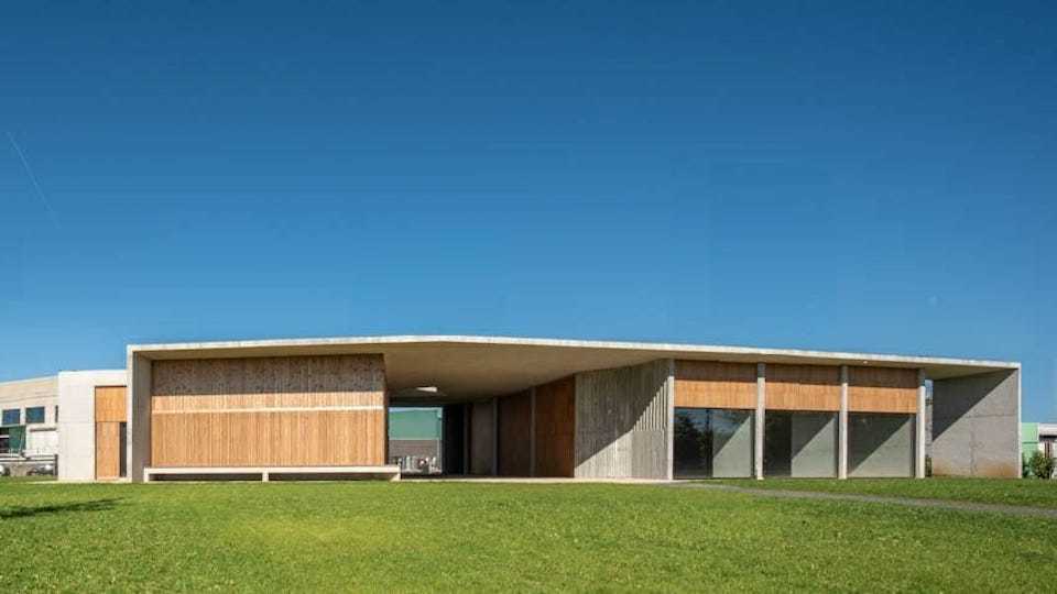 centro social bertoa amplo