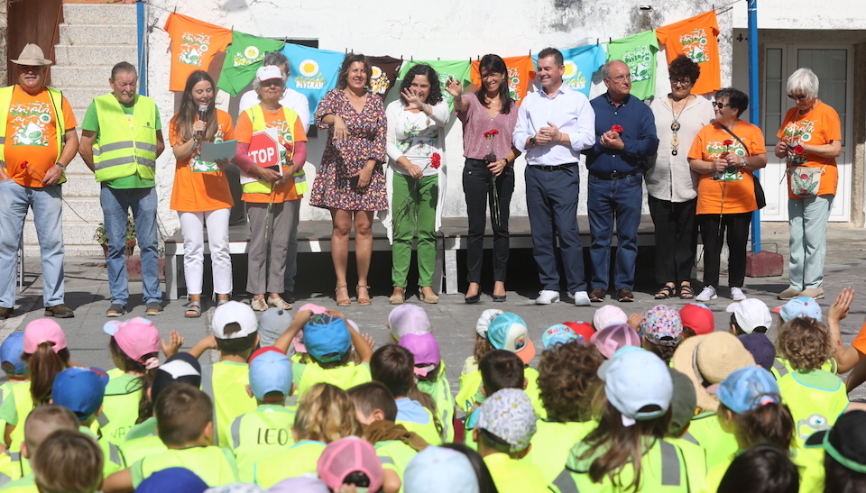 Visita institucional a escola de veran do Couto