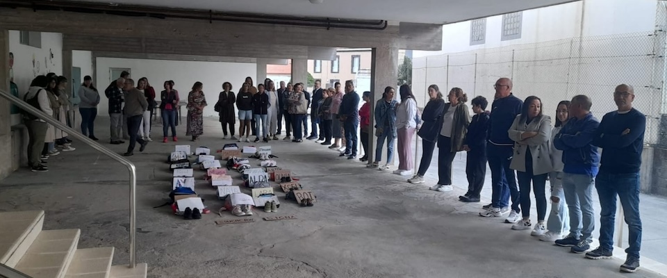 Concentracion Folga de familias no CEIP O Pindo