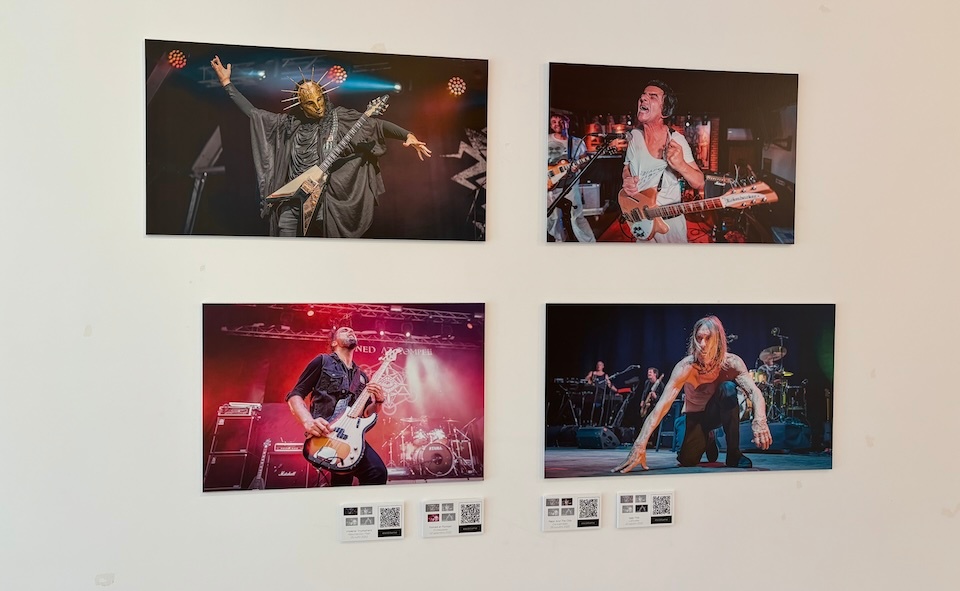 Exposicion de Oscar Caamano na Biblitoeca Rego da Balsa