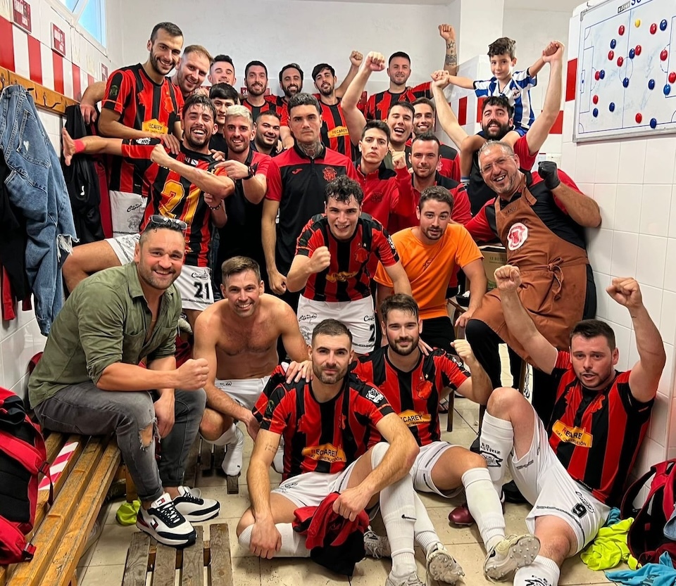 O SD Castriz celebrando a vitoria