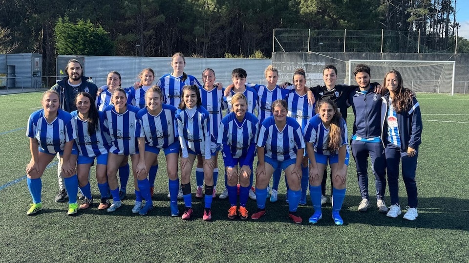 Plantel do UD Corcubion 24-25 no Cubaleiro