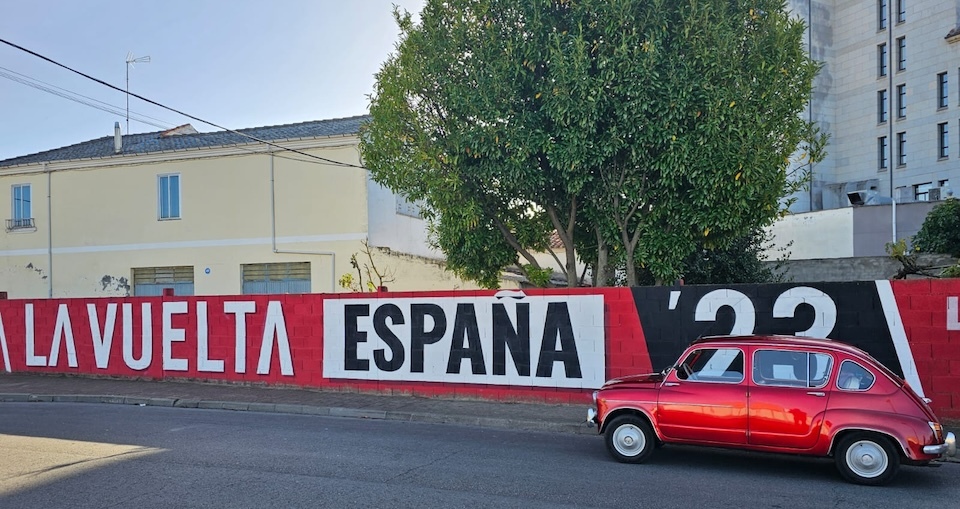 O SEAT 800 facendo a volta a espana