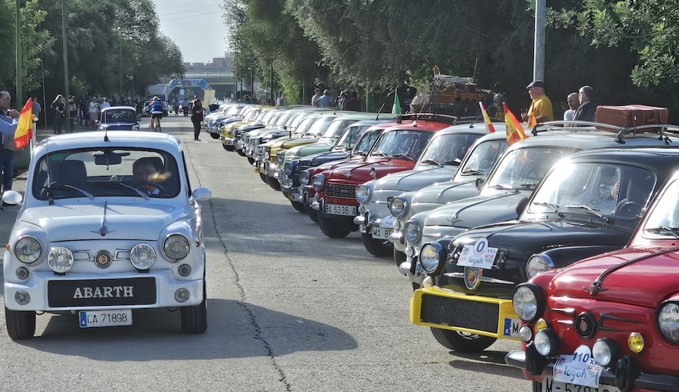 Concentracion de Seat 600 en Sevilla 2