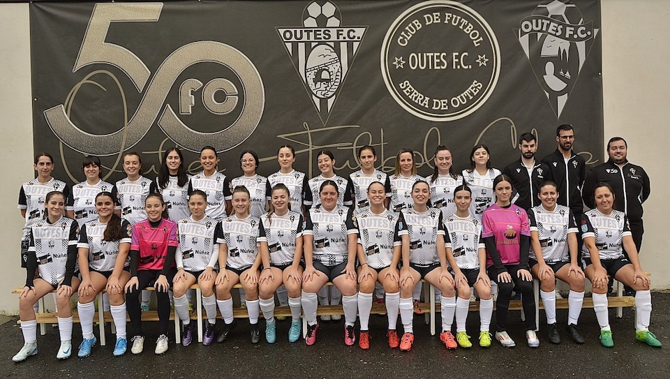 Plantel do Outes feminino 24-25