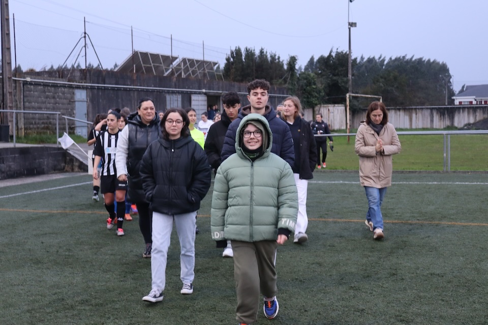 Partido Solidario Combinado FEM-Marco dirixindo a formacion