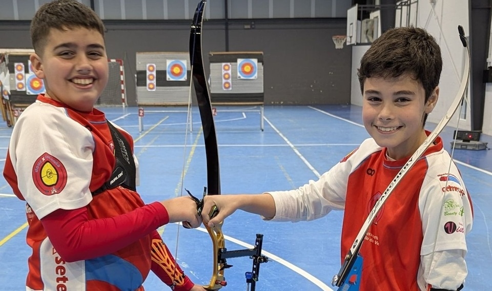 Nico Soto e Yago Rellán representarán a Vimianzo no Campionato de España de tiro con arco en Valladolid de tiro con arco
