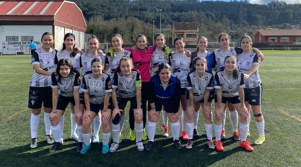 Outes feminino ante as miudas