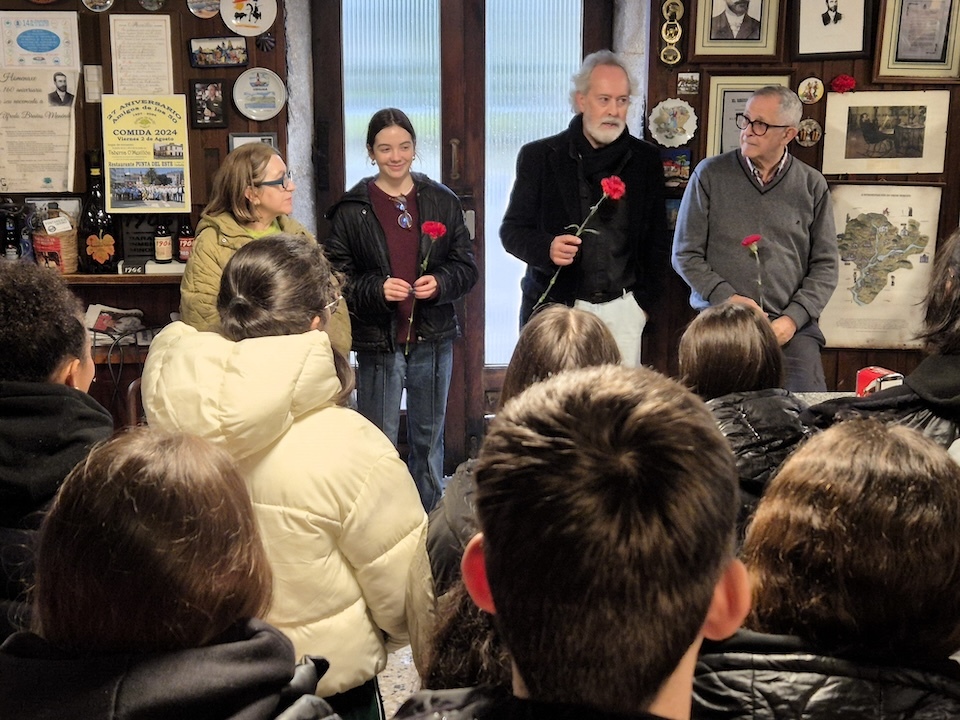 homenaxe a Aflredo Branas no Mexillon