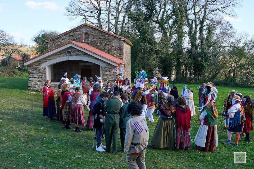 Entroido dos Ben Vestidos e dos Varreduiros de Santa Comba-Axio Mouro 5