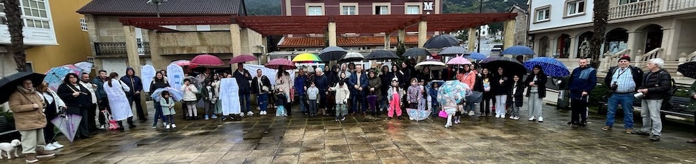 Familias de Carnota protestan contra a falta de pediatra