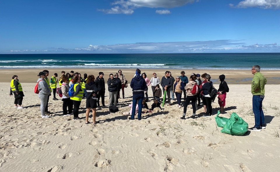 Limpeza praia Mar do Rostro con Mar de Fabula 2