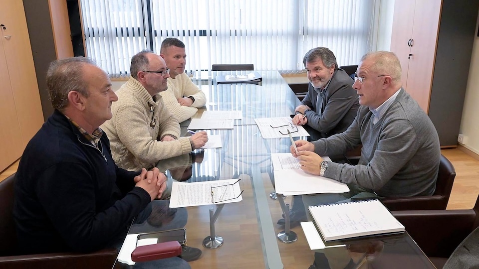 Reunión Fisterra con Conselleria