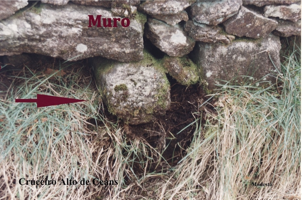 Muro do Cruceiro de Rebordelo
