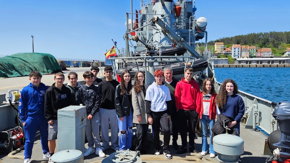 O alumnado do Pedra da Aguia visita o Patrulleiro Tabarca