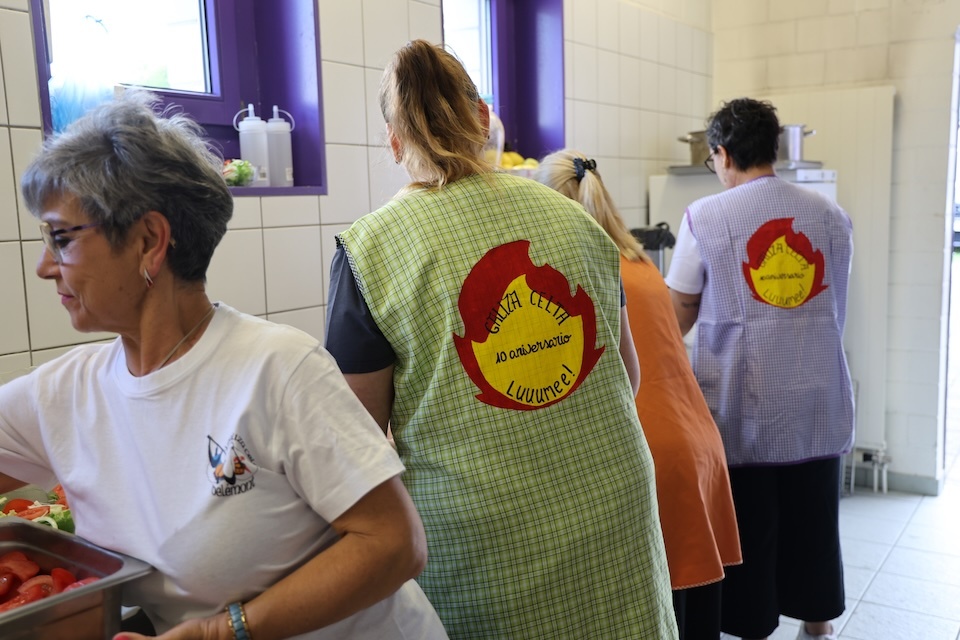 camisetas y delantales originales para la ocasión X Aniversario Delemont