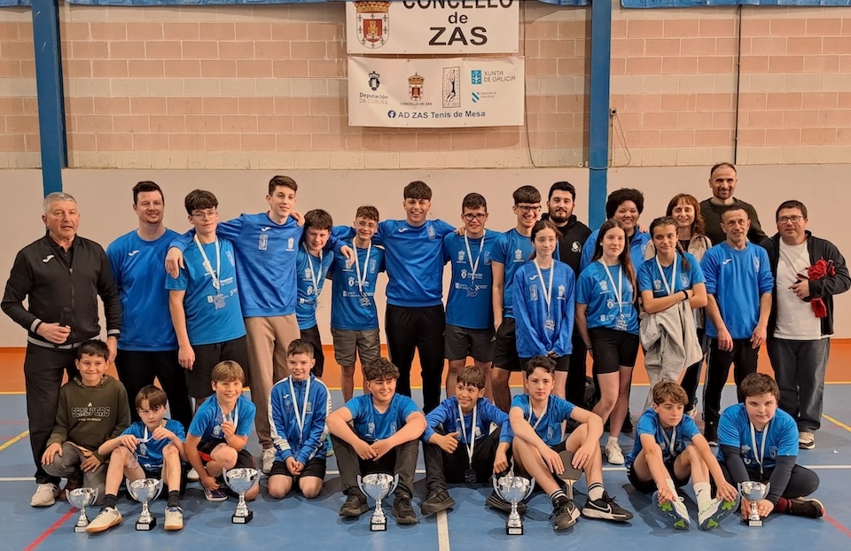 familia do tenis de mesa de Zas