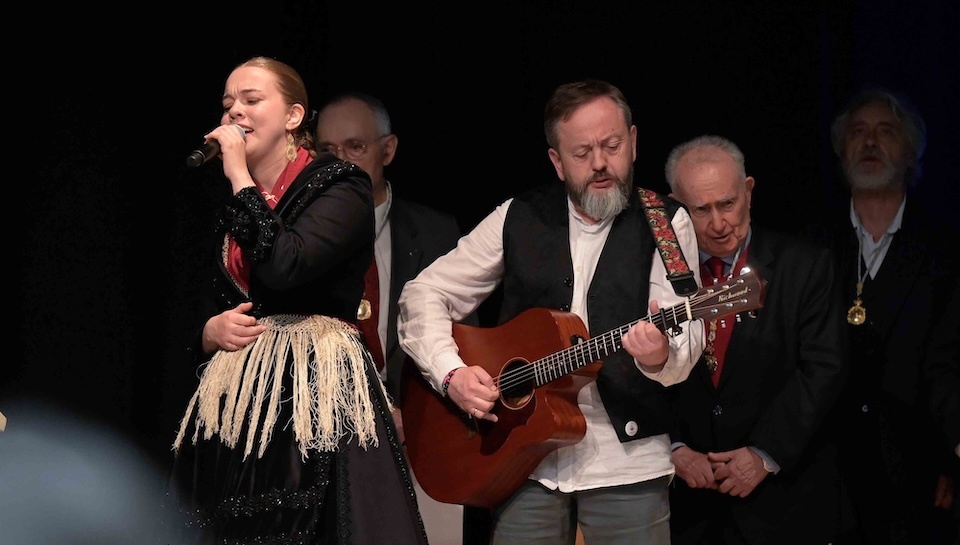 Pleno da RAG Letras Galegas en Malpica-Icia Varela