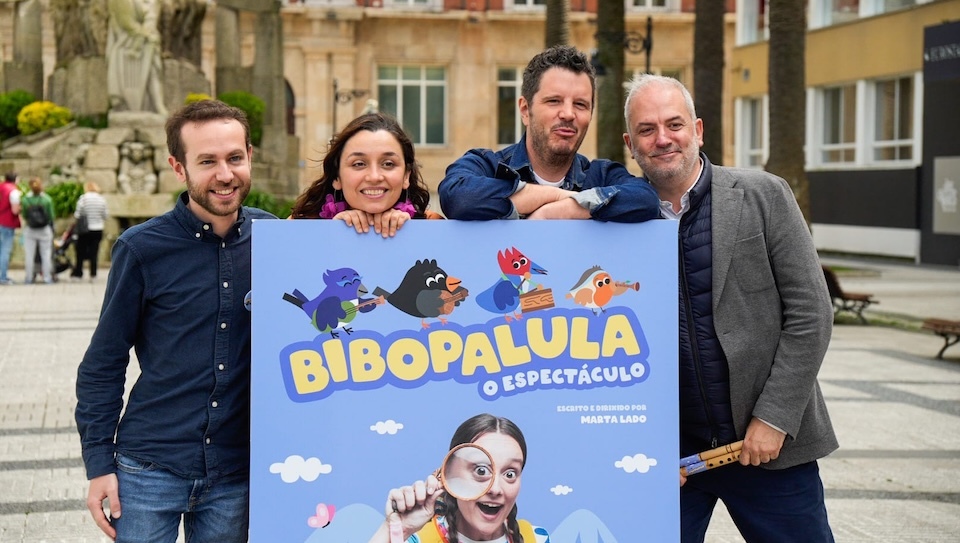 Marta Lado e Xose Tourinan durante a presentacion na Coruna de Bibopalula