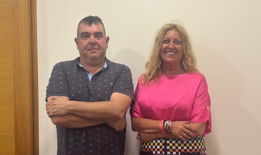 Beatriz Sestayo de SEA co xerente de PRocllima en VImianzo copia