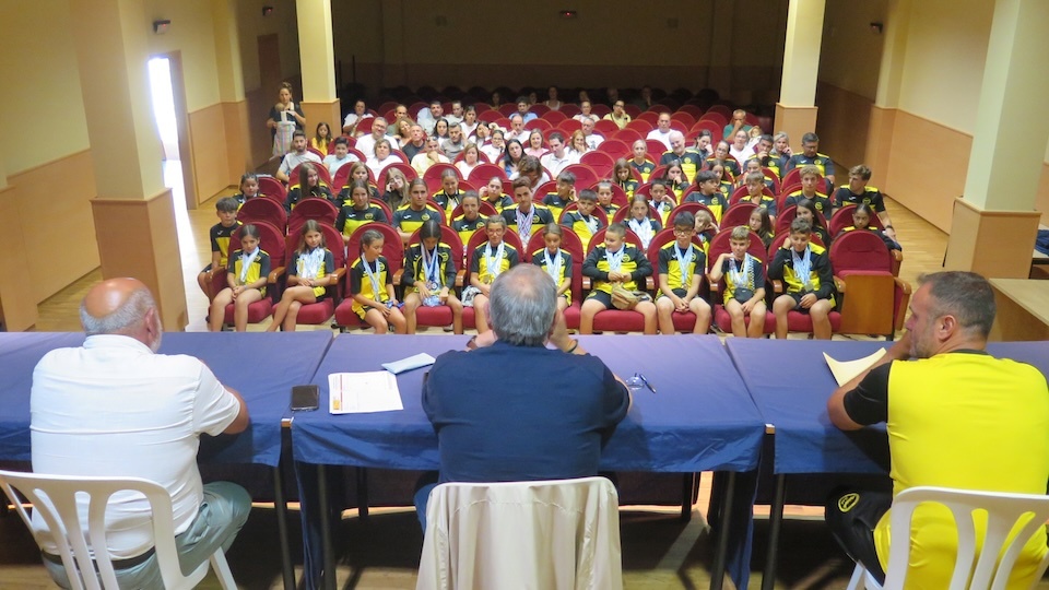 Recibimento Club SAL na Laracha