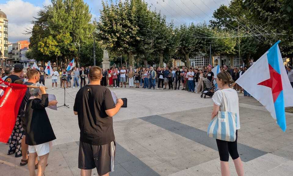 Concentracion contra os lumes Carballo 3