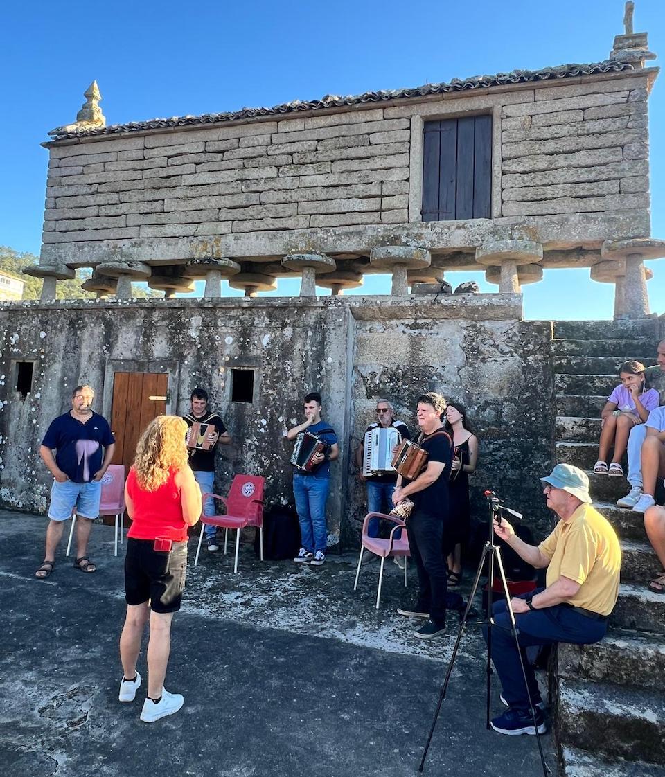 Quedada de Acordeons Sempre Pazos de Merexo 2