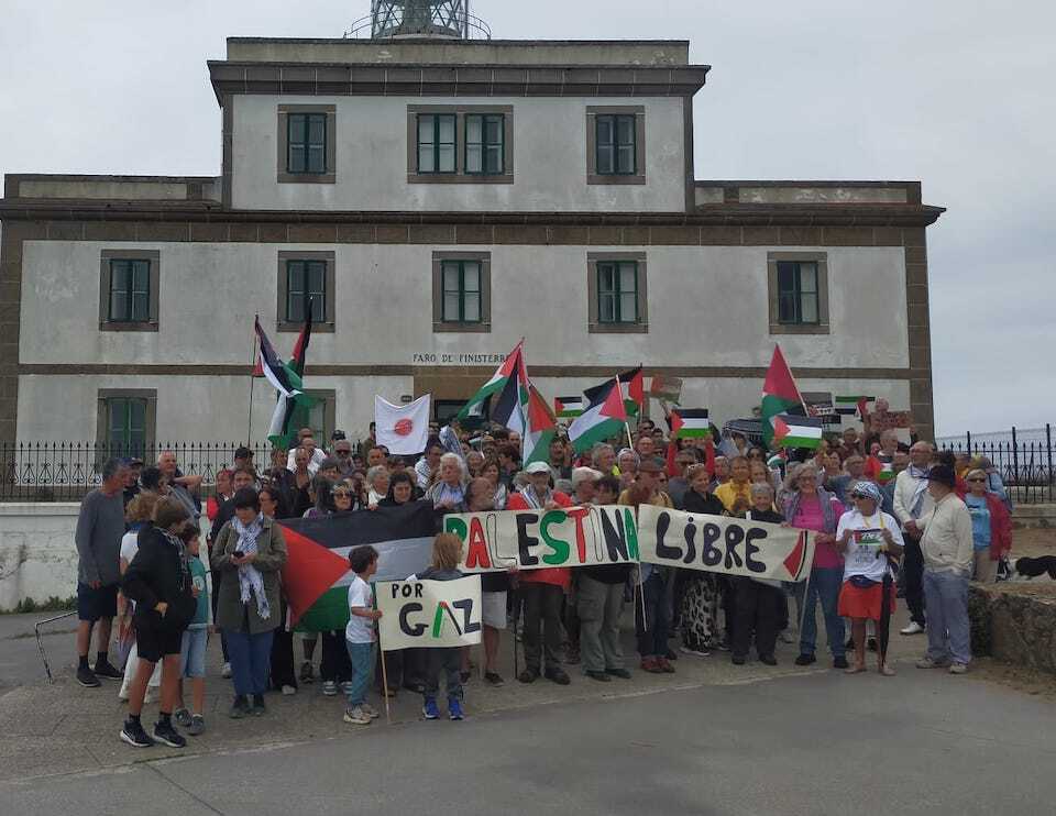 Andaina solidaria Palestina Libre en Faro Fisterra