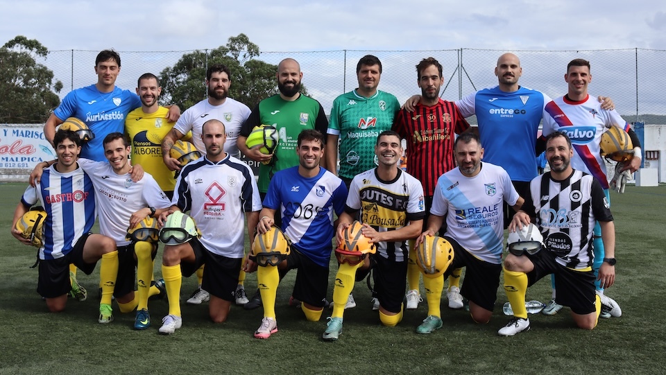 Equipo de Brigadistas do Futbol da Costa no Cairo
