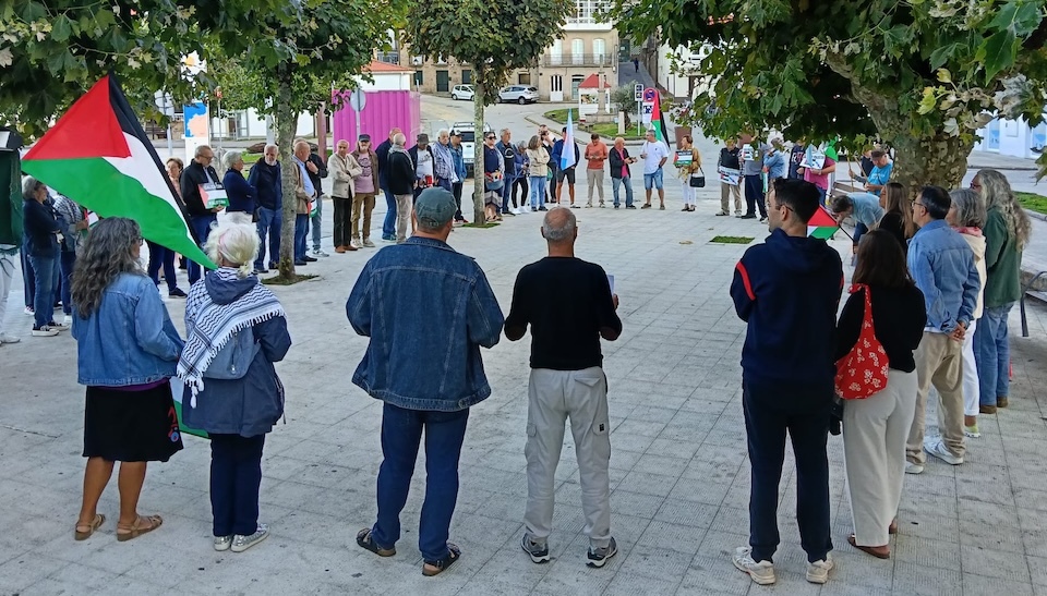Concentracion por Palestina en Corcubion 2