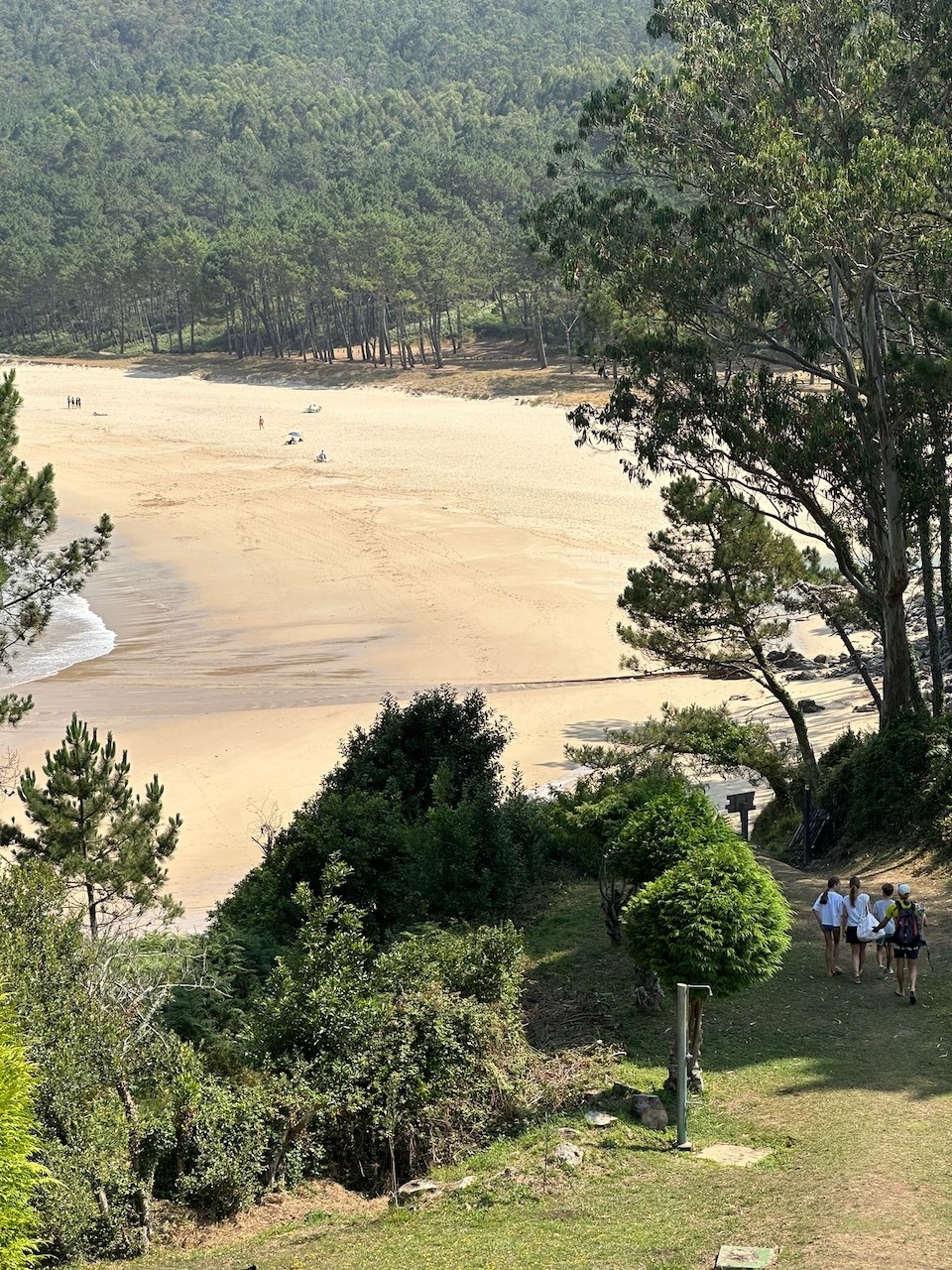 Praia do Lago dende o Camping