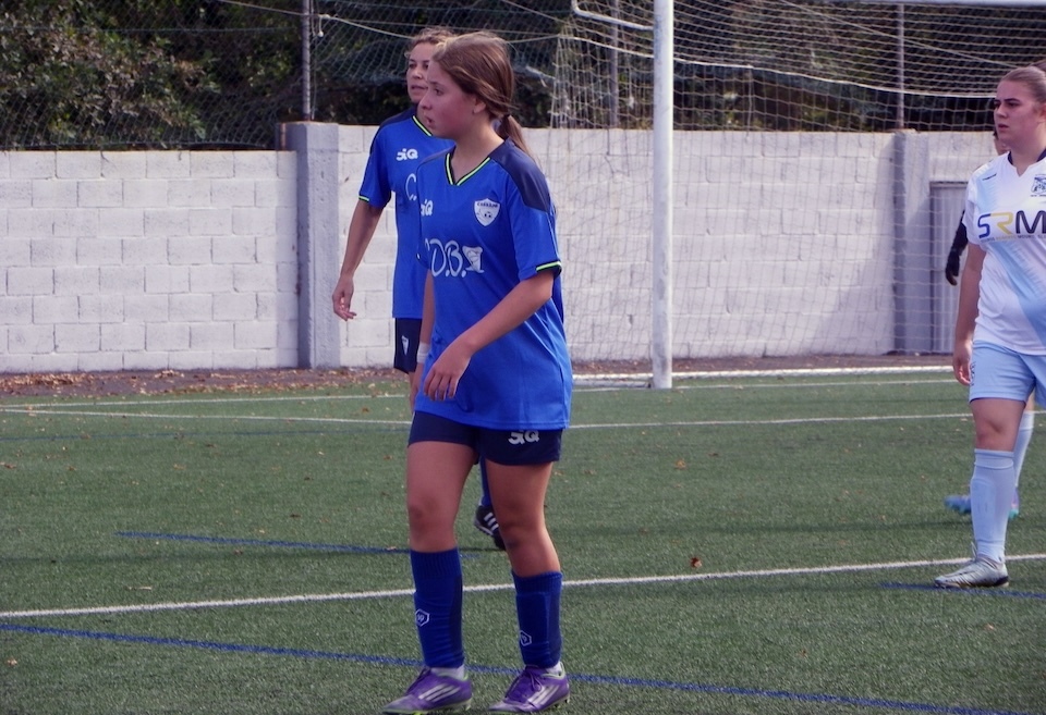 Yara co Camarinas ante o Sportng Zas