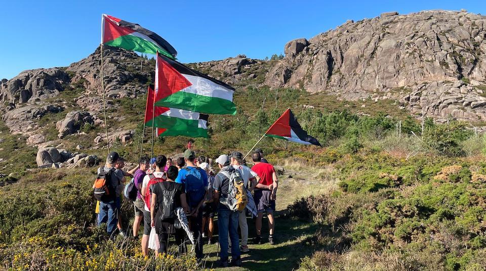 Subindo a moa con Palstina